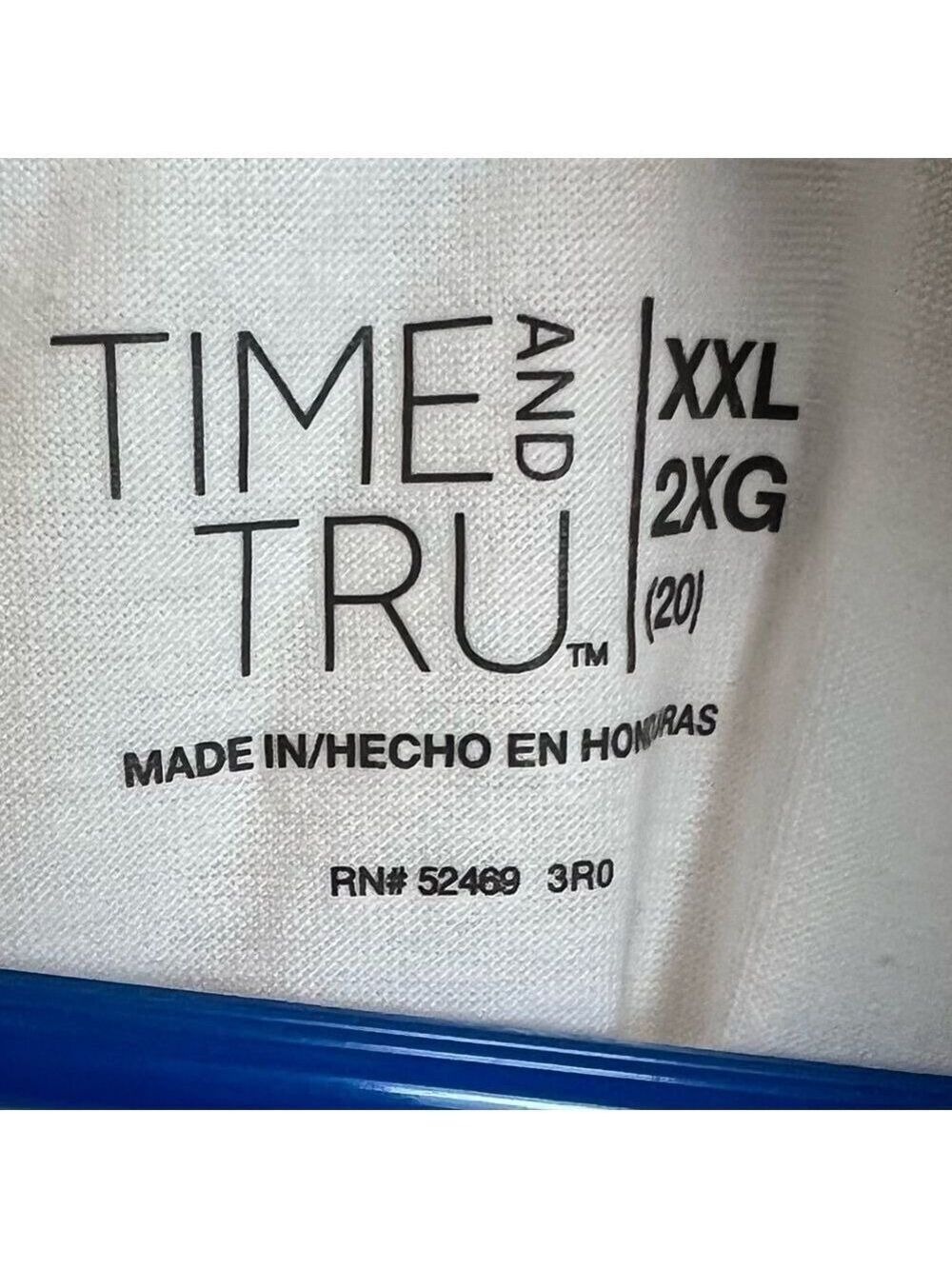 Time and Tru XXL White V-Neck T shirt very soft - Picture 3 of 5